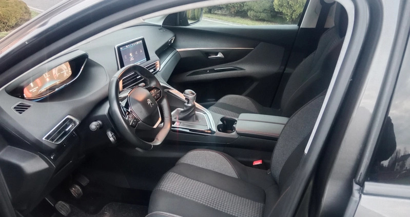 Peugeot 5008 cena 67600 przebieg: 110000, rok produkcji 2019 z Tarnogród małe 277